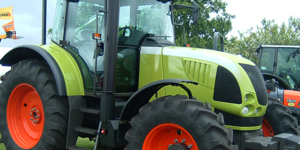 Claas tractor and agricultural parts
